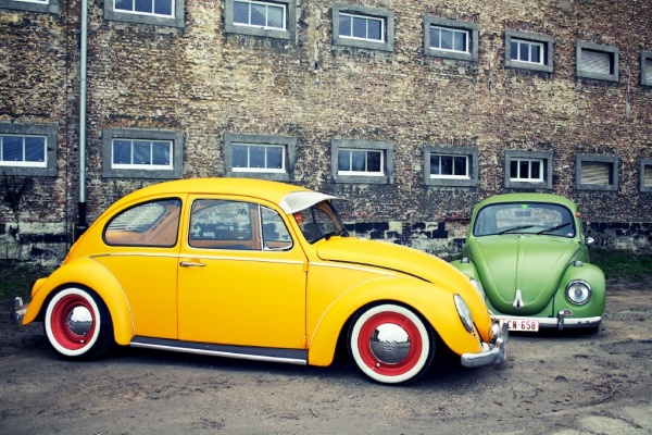 Zwei tolle Käfer räumen auf!: Mit viel Enthusiasmus und dem richtigen Gespür fürs Detail haben sie zwei VW Käfer zu echten Kultobjekten der Szene verwandelt.  (Bild 2)