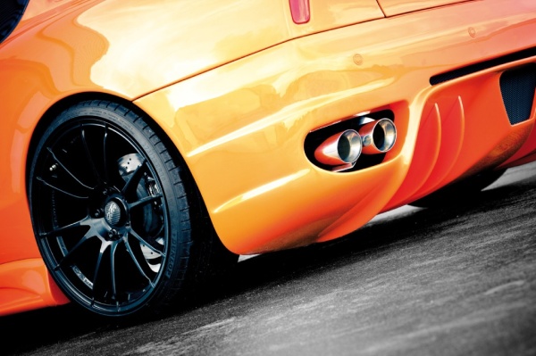 Maserati 4200 Evo: Supersportler in neuem rassigen Auftritt: Eine Klappensteuerung mit Fernbedienung lässt keine Wünsche offen. (Bild 12)