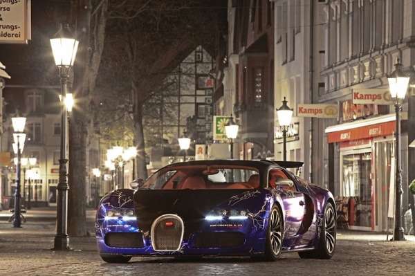 Bugatti Veyron Sang Noir - Das schwarze Blut wird blau: Man sieht ihm die Kraft schon an (Bild 3)