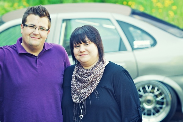 Der Opel (Show-)Vectra B: Denis mit seiner geduldigen Frau Carina (Bild 10)