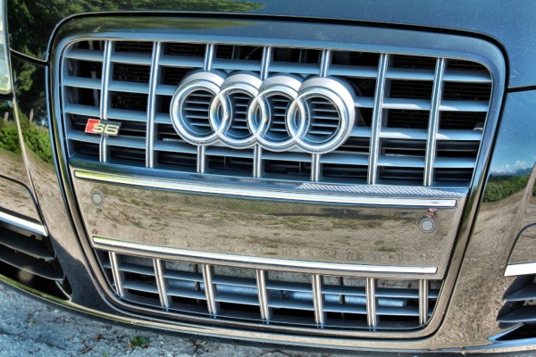 Business Audi A6 mit Airride und 302 PS: S6-Teile und Carbon setzen Akzente (Bild 7)