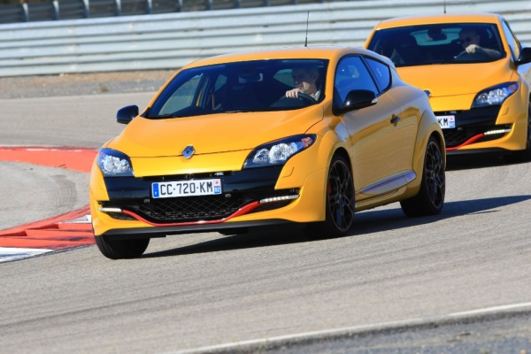 Renault Mégane R.S. markiert den GTI-Konkurrenten:  (Bild 8)