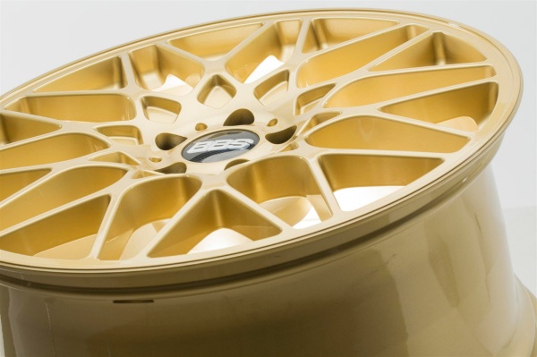Die BBS RX-R Special Edition in „Racing Gold“:  (Bild 2)