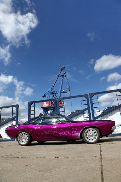 Dodge Challenger - Pony Car in pinkem Custom-Style:  (Bild 19)