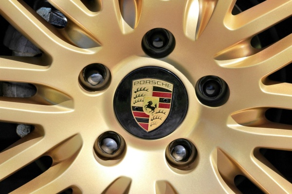 Worauf muss man beim Autoverkauf achten?: Porsche-Fahrer entscheiden sich vermutlich eher für den Verkauf über einen Händler. (Bild 2)