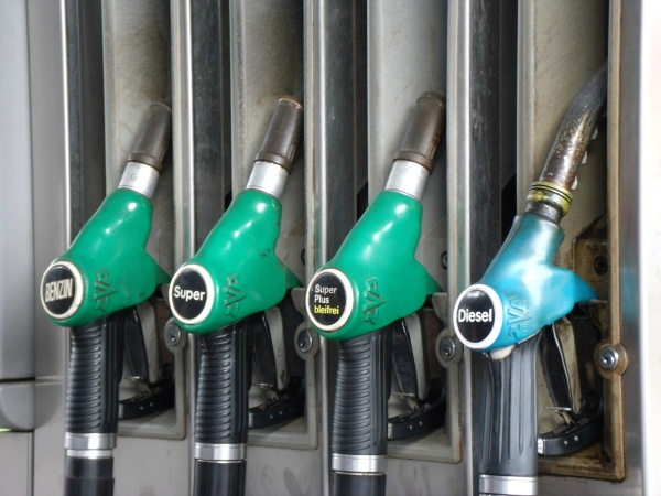 Die Entwicklung der Kraftstoffpreise: © REK / pixelio.de (Bild 1)