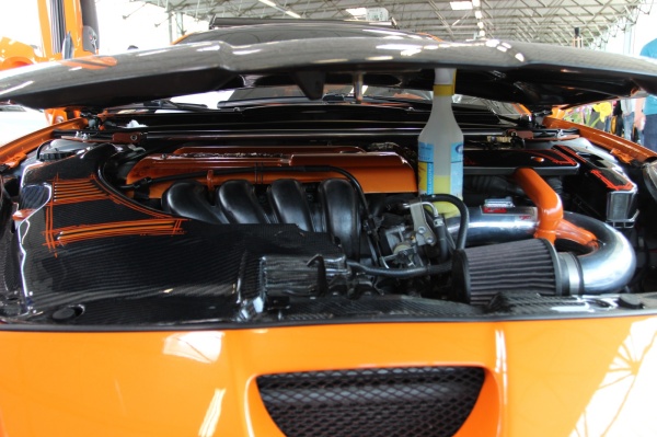 Oranje meets Fernost - Liftbau in der Toyota Celica: Der 1.8 vtti Motor der Toyota Celica von Geert leistet 150 PS. (Bild 4)