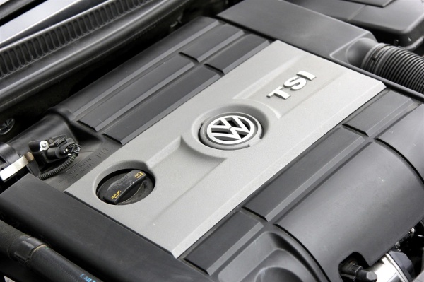 VW Golf VI R – Daily Power mit OEM Plus Tuning: Das TSI Aggregat des Golf VI R leistet 270 PS (Bild 20)