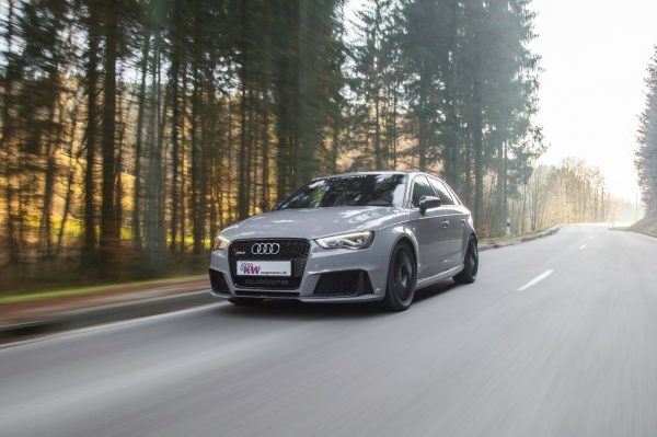Kurvenhatz auf der Landstraße? Mit dem Audi RS3 ein wahres Vergnügen!:  (Bild 12)