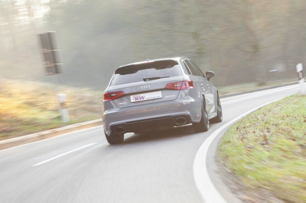 Kurvenhatz auf der Landstraße? Mit dem Audi RS3 ein wahres Vergnügen!:  (Bild 13)